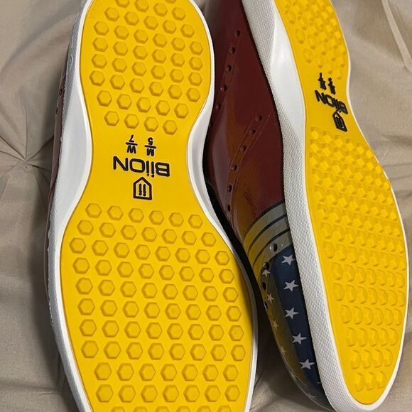 Biion Wonder Woman Limited Edition Shoes - Picture 5 of 5